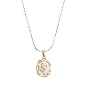 Flower pendant necklace